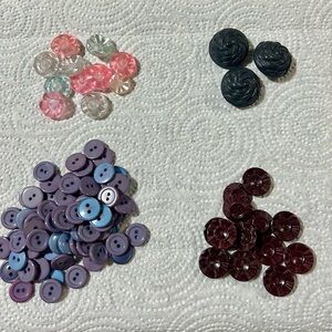 Assorted lot of Vintage acrylic / resin Buttons multiple colors and sizes